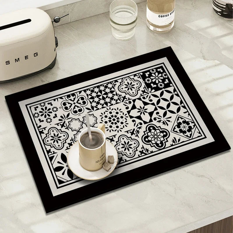 tapis cuisine  carreaux de ciment noir et blanc